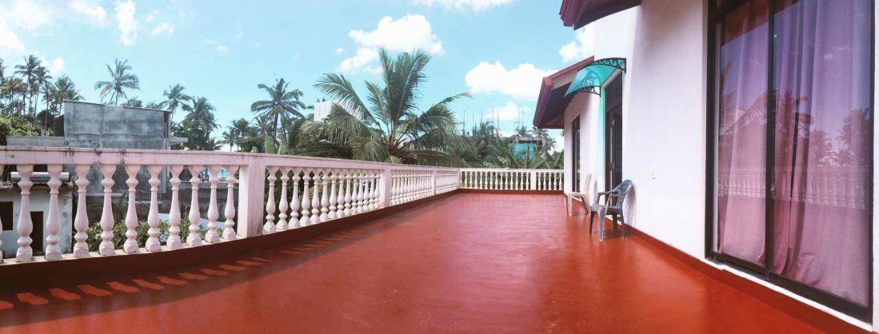 Sritaly Inn Mirissa Luaran gambar
